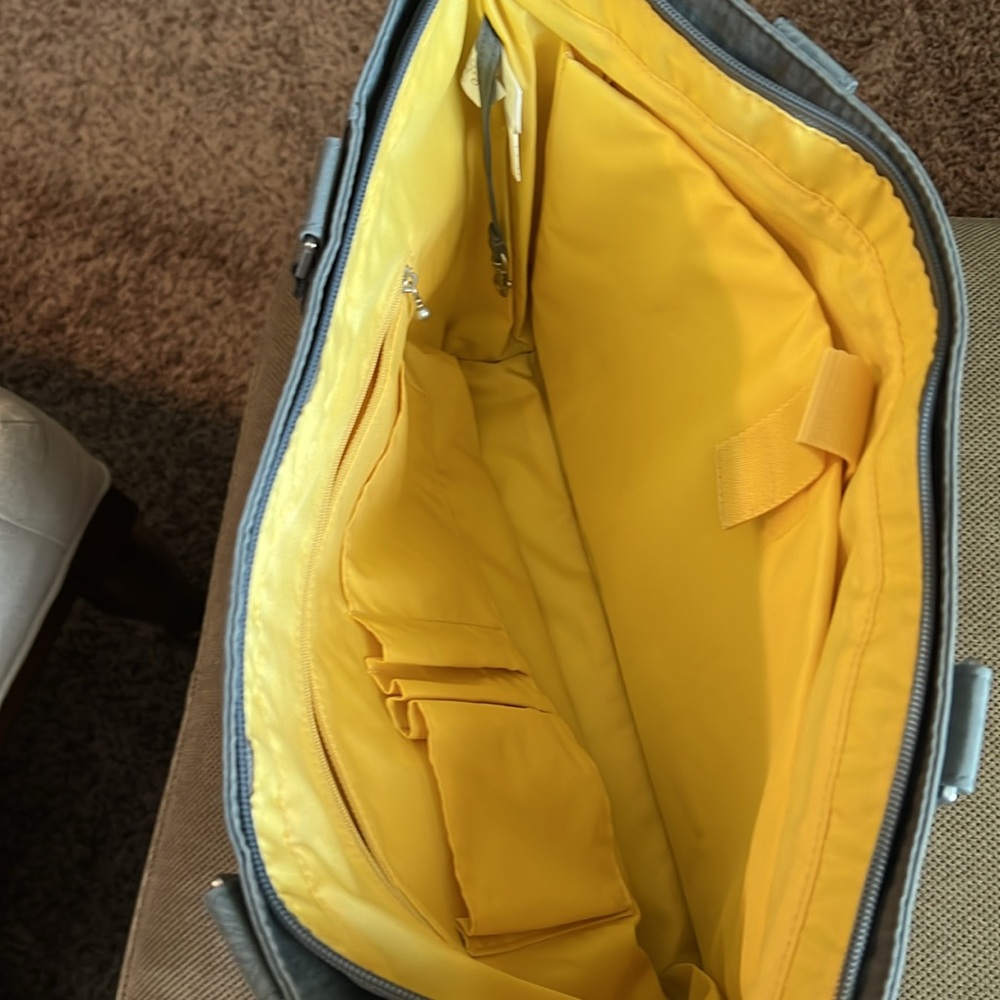 Baggallini Avenue Tote - image 5